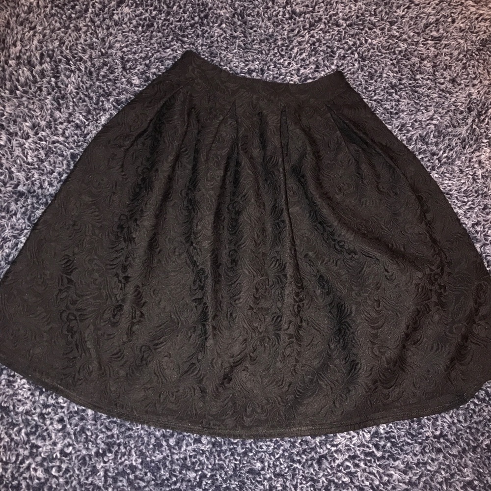 Floral Pleated Skirt